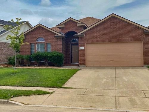 6120 Melanie Dr, Fort Worth, TX, 76131-1251 | Card Image