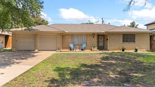 1429 Amherst Dr, Plano, TX, 75075-7203 | Card Image