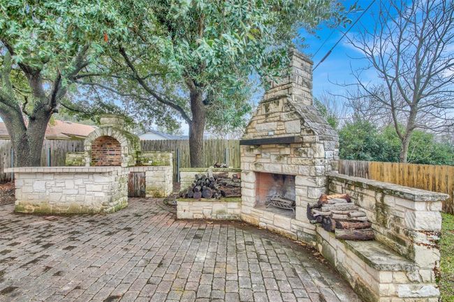 2300 Willow Ln, House other with 3 bedrooms, 2 bathrooms and 4 parking in Taylor TX | Image 36