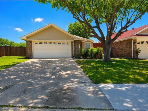 2125 Rose Cliff Ln, Carrollton, TX, 75007-2323 | Card Image
