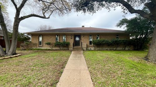 1305 Guildford St, Garland, TX, 75040-3325 | Card Image