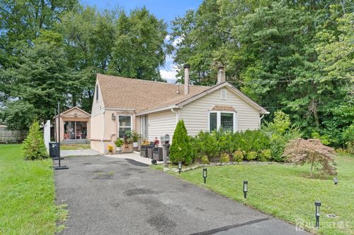39 Salem Pl, Cliffwood, NJ, 07721-1119 | Card Image