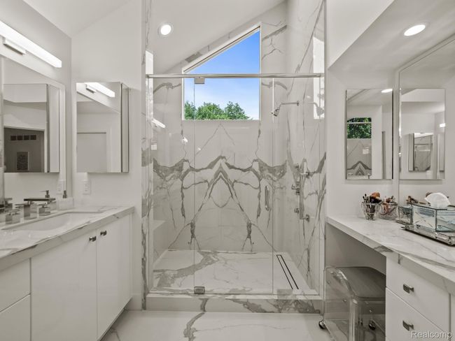 23-web-or-mls-P2199390.jpg | Image 21