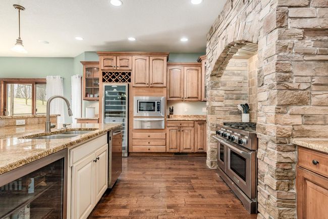 585 Overlook Pass, House other with 5 bedrooms, 4 bathrooms and null parking in Fredonia WI | Image 18