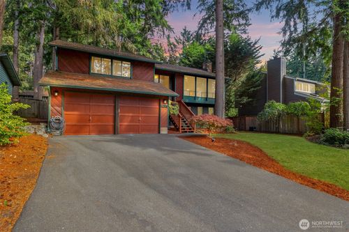 14015 60th Ave W, Edmonds, WA, 98026-3600 | Card Image