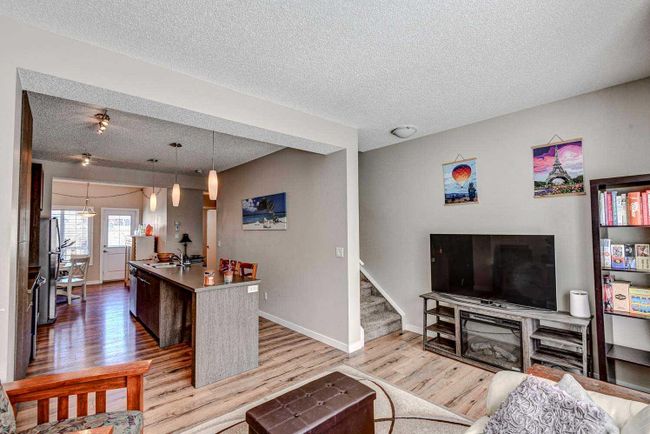 124 Marquis Lane Se, Home with 3 bedrooms, 2 bathrooms and 3 parking in Calgary AB | Image 14