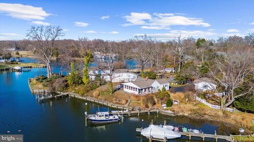 3580 S River Ter, EDGEWATER, MD, 21037-3245 | Card Image