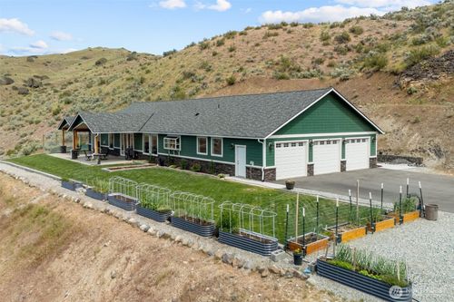 26 Corral Creek Dr, Orondo, WA, 98843-0201 | Card Image