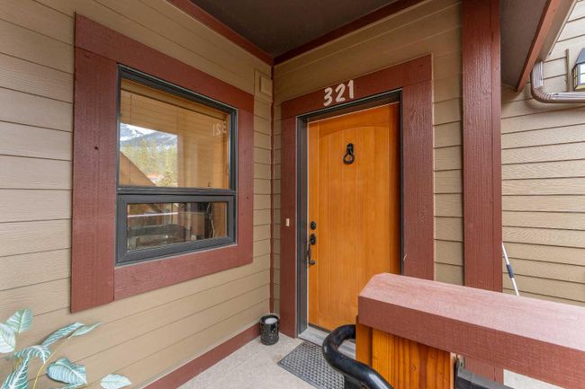 321 - 107 Armstrong Place, Home with 2 bedrooms, 2 bathrooms and 2 parking in Canmore AB | Image 3