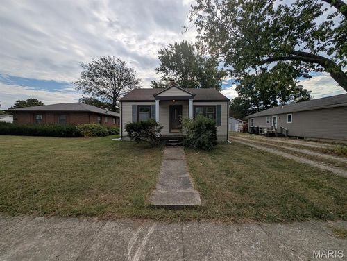 424 N 4th St, Dupo, IL, 62239-1120 | Card Image