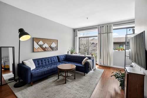206-725 10e Av, Montréal, QC, H8S3G1 | Card Image