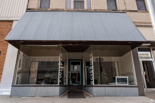 206 N Broadway St, Abilene, KS, 67410-2647 | Card Image