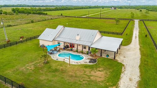 1755 Mcbride Devillier Loop, Winnie, TX, 77665-7437 | Card Image