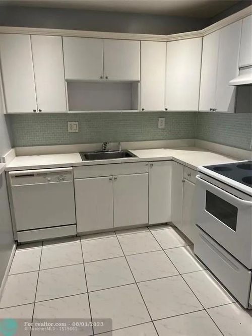 apt-206-4131 Nw 88th Ave, Coral Springs, FL, 33065-1855 | Card Image