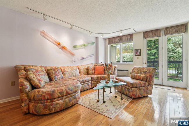 10 Smith Manor Blvd, Condo with 2 bedrooms, 2 bathrooms and null parking in West Orange NJ | Image 5
