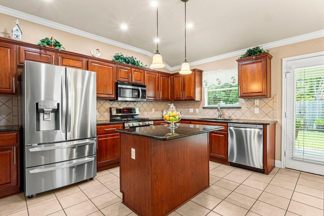 2527 Pearson Way, House other with 4 bedrooms, 2 bathrooms and 4 parking in Round Rock TX | Image 9
