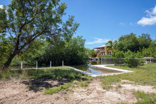 27398 Jamaica Ln, Ramrod Key, FL, 33042-5435 | Card Image