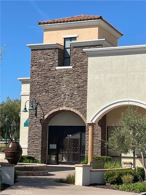550 E Betteravia Rd, SANTA MARIA, CA, 93454-8809 | Card Image