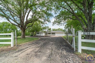 8750 Sw 45th St, House other with 4 bedrooms, 3 bathrooms and null parking in Auburn KS | Image 3