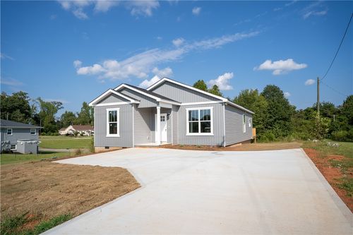 405 S Cherry St, Seneca, SC, 29678-4030 | Card Image