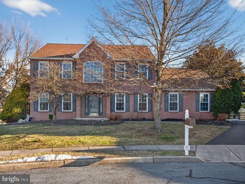 1107 Stratford Cir, Harleysville, PA, 19438-1066 | Card Image