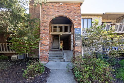apt-3-1043 E Green Meadows Rd, COLUMBIA, MO, 65203-3628 | Card Image