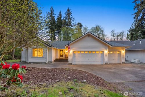 17943 Clear Lake Blvd, Yelm, WA, 98597-8974 | Card Image
