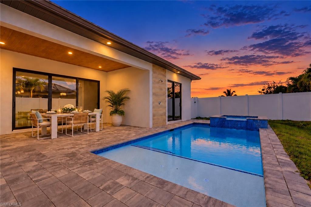 Residential in NAPLES