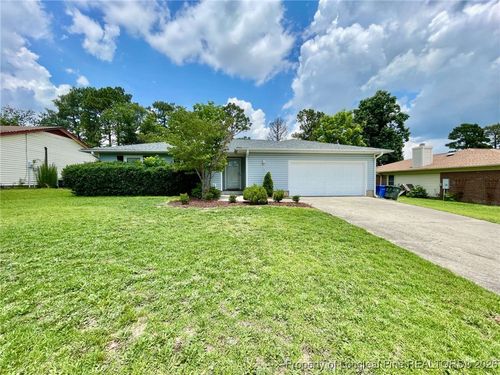 6826 Beaverstone Dr, Fayetteville, NC, 28314-5163 | Card Image