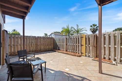 2966 Kirk Rd, Lake Worth, FL, 33461-1766 | Card Image