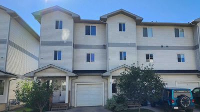 8 - 313 Millennium Dr, Home with 3 bedrooms, 3 bathrooms and 2 parking in Fort Mcmurray AB | Image 1