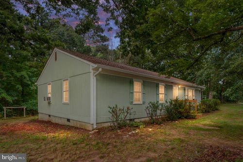 1564 Bethany Church Rd, Bumpass, VA, 23024-3505 | Card Image