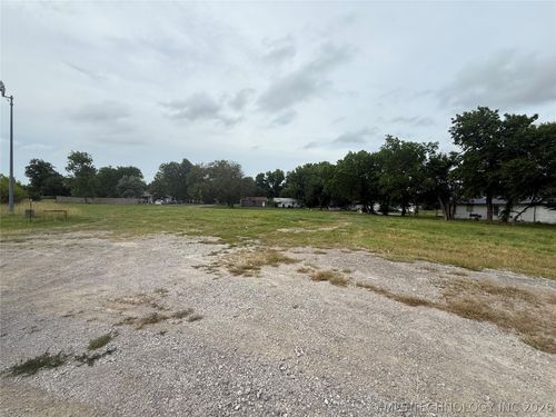 100 W Cedar St, Haskell, OK, 74436 | Card Image