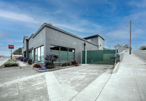 2029 Broadway, Eureka, CA, 95501-2104 | Card Image