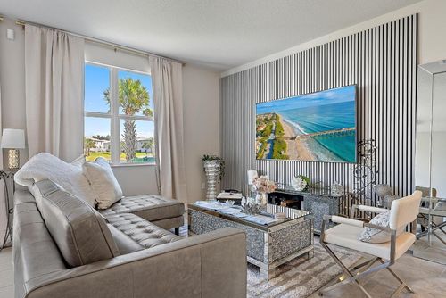 5646 Enclave Dr, Mangonia Park, FL, 33407-2121 | Card Image