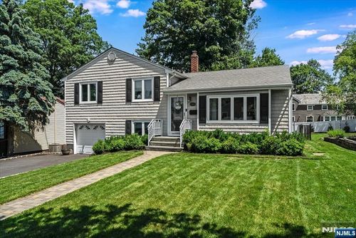 48 Woodland Ave, Verona, NJ, 07044-2536 | Card Image