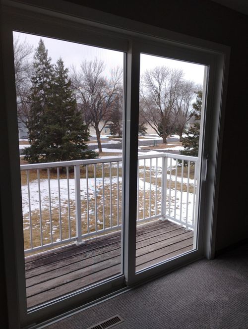 1027 Pond View Ct, Vadnais Heights, MN, 55127-3604 | Card Image