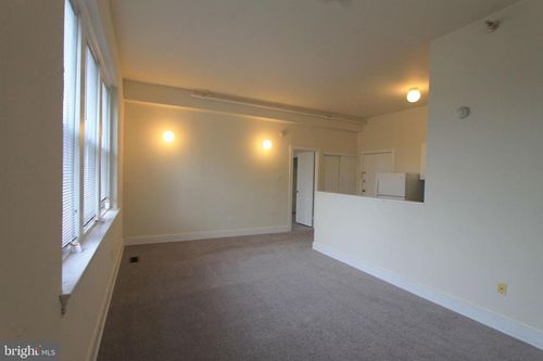 apt-3c-100 E Price St, PHILADELPHIA, PA, 19144-2164 | Card Image