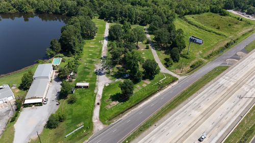 22190-2185 W Freeway, Vidor, TX, 77662-7834 | Card Image