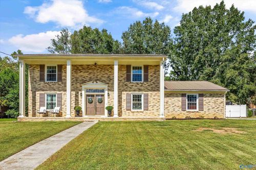 1009 Riviera Ave Se, Huntsville, AL, 35802-2646 | Card Image