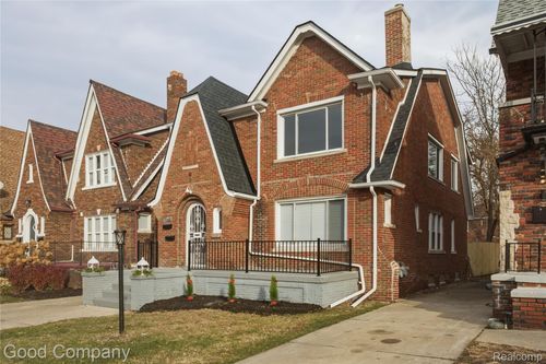 17200 Roselawn St, Detroit, MI, 48221-2553 | Card Image