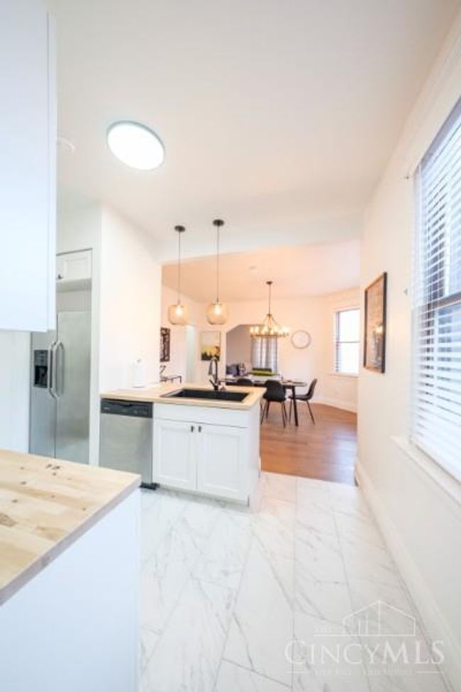 791 E Mitchell Ave, Condo with 3 bedrooms, 1 bathrooms and null parking in Cincinnati OH | Image 6