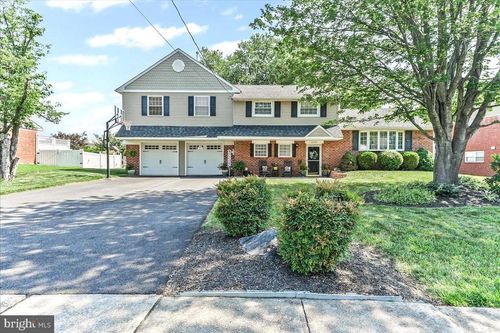 3395 Bancroft Dr, ASTON, PA, 19014-2601 | Card Image