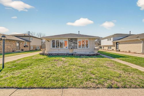 9124 Meade Ave, Oak Lawn, IL, 60453-1571 | Card Image