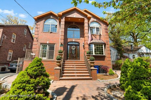 7 Whitehall Street, Staten Island, NY, 10306 | Card Image