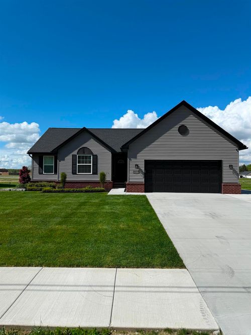 34317 Pratt Rd, Memphis, MI, 48041-4610 | Card Image