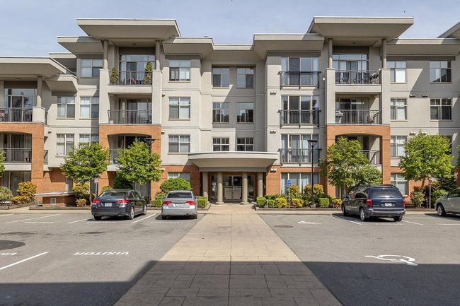 115 - 33546 Holland Avenue, Condo with 1 bedrooms, 1 bathrooms and 1 parking in Abbotsford BC | Image 1