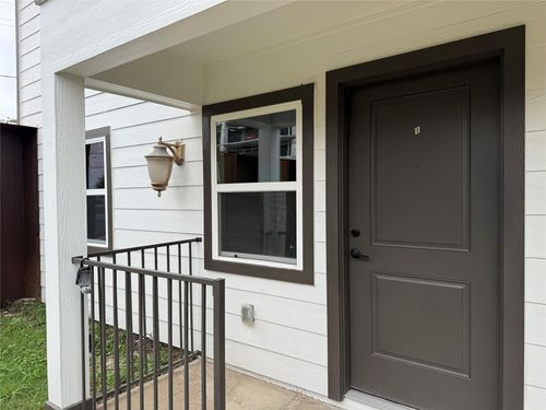 1-3617 Rosalie St, Houston, TX, 77004-9400 | Card Image