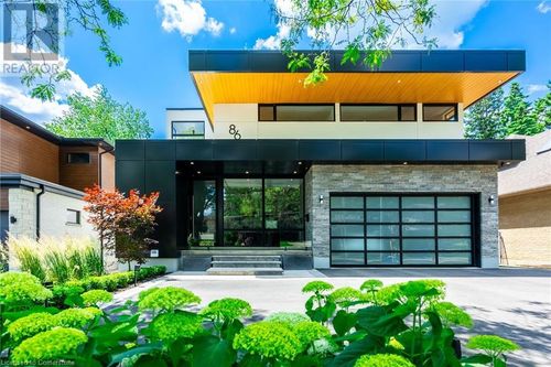 86 Valleyview Dr, Ancaster, ON, L9G2A5 | Card Image