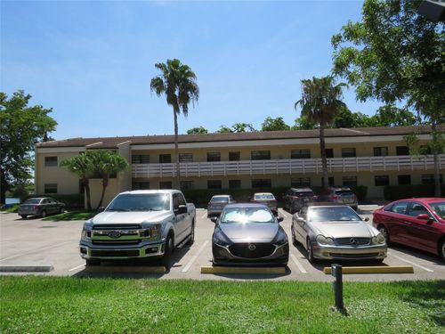 apt-203b-4491 Crystal Lake Dr, Deerfield Beach, FL, 33064-1264 | Card Image